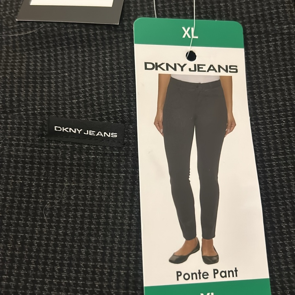 DKNY Jeans Ponte Pants size XL Grey Houndstooth NWT